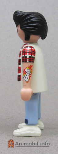 Boys Series Sixteen 9 Card Player