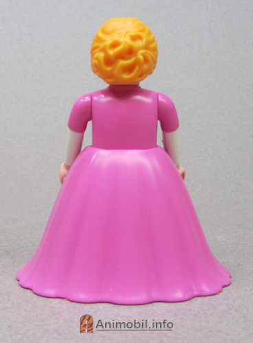 Girls Series Eleven 2 Queen