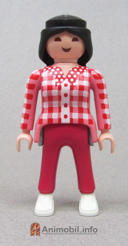 Girls Series Fifteen 9 Waitress