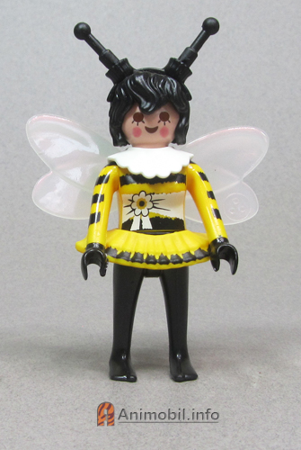 Girls Series 22 Ten Bee Girl