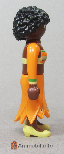 Girls Series 23 Five Maracas Player
