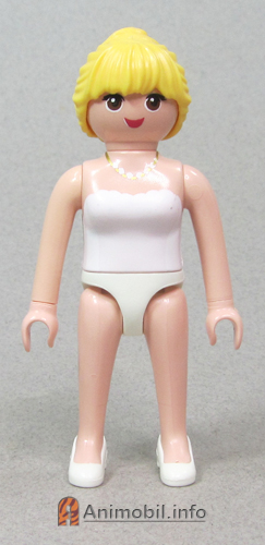 Girls Series 24 Eight Seamstress