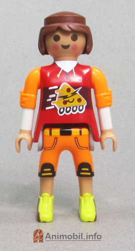 Girls Series 25 Ten Pizza Delivery Skater