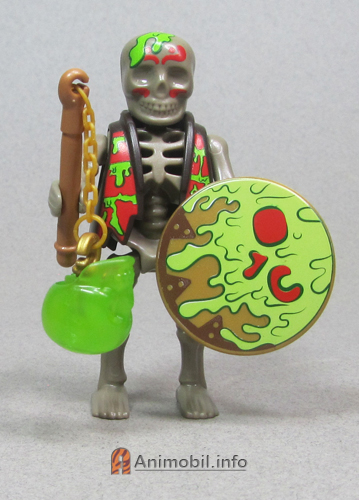 Novelmore Skeleton 6 Skull Flail