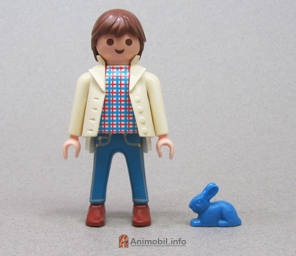 Rabbit Small Blue Crouching