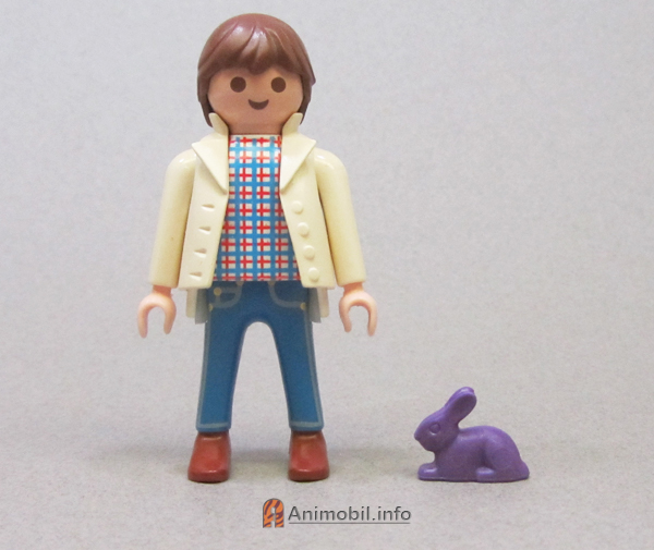 Rabbit Small Purple Crouching