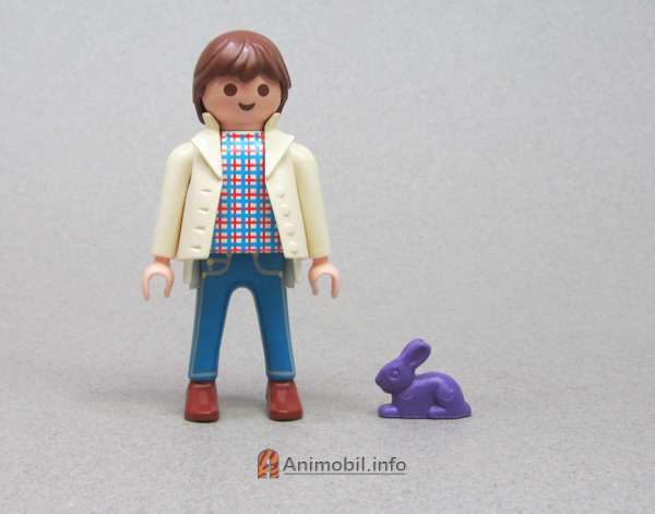 Rabbit Small Purple Crouching